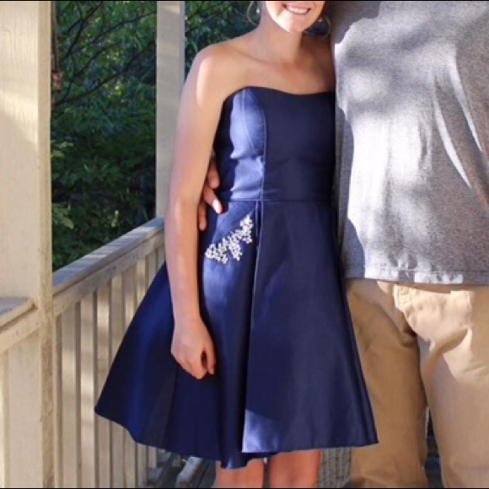 NAVY HOCO DRESS SIZE 4